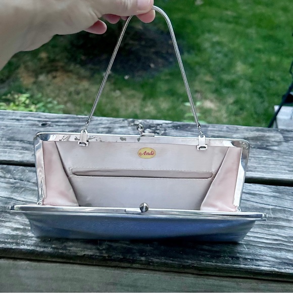 Vintage 1969’s Andè Silver Evening Bag/Hand Clutch with Snake Chain Strap - Picture 6 of 15